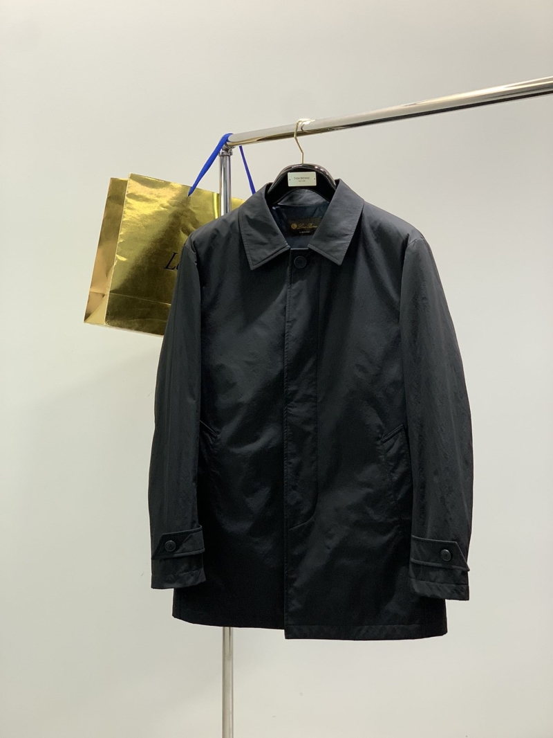 L0r0 P1ana outwear